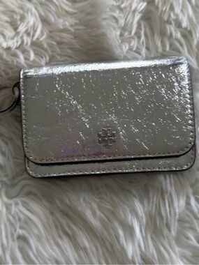 Tory Burch Metallic Silver Thea Zip Card Case with Key Ring and Clip